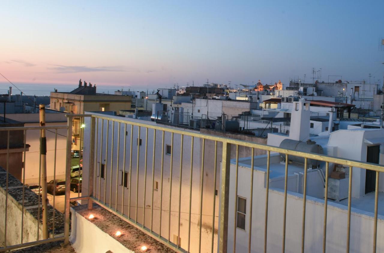 100 House - Indipendent House - New Restyling Villa Ostuni Bagian luar foto