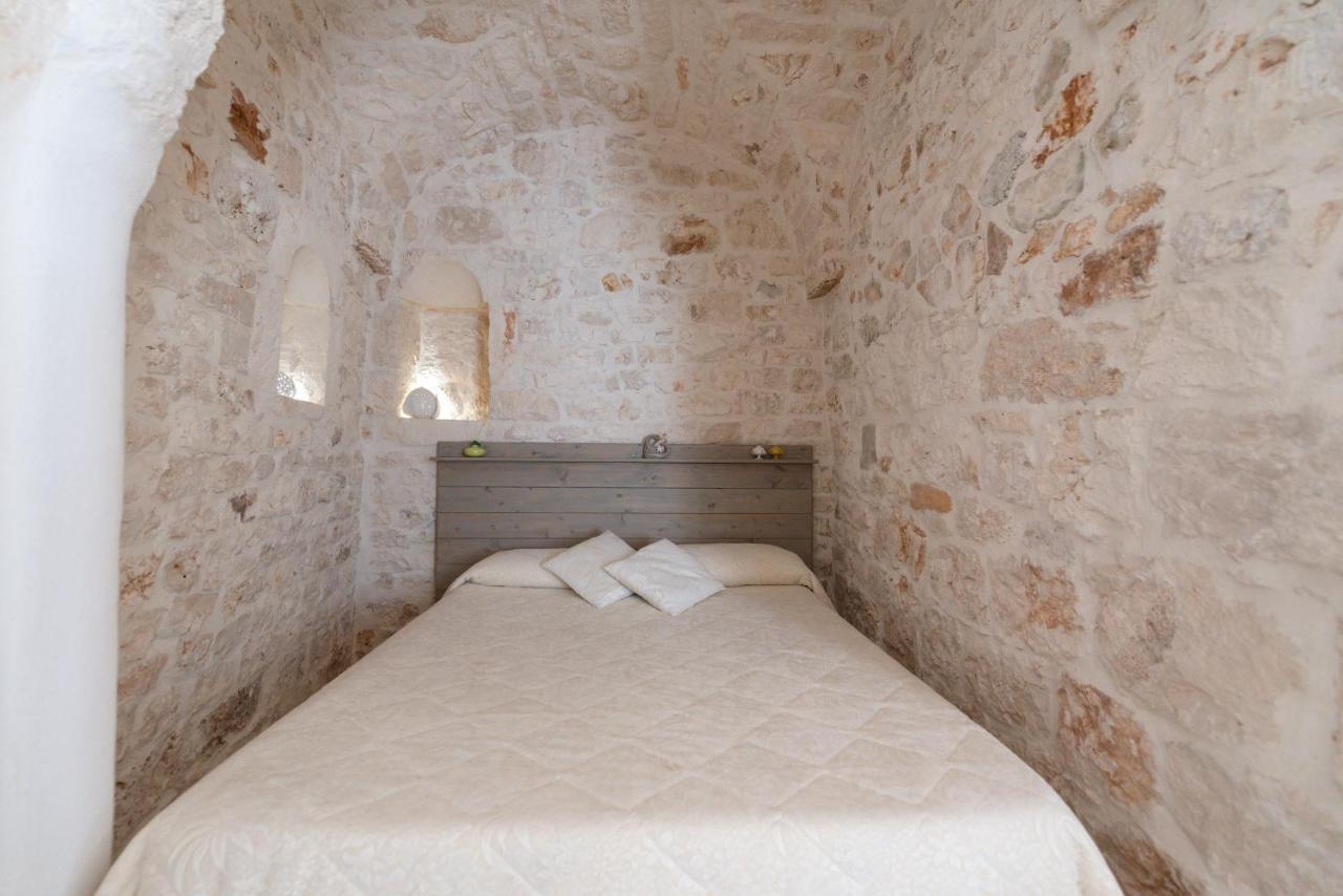 100 House - Indipendent House - New Restyling Villa Ostuni Bagian luar foto